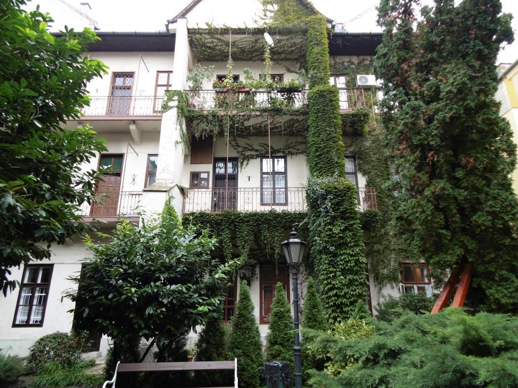 Casa Nora Hotel Budapest Exterior photo